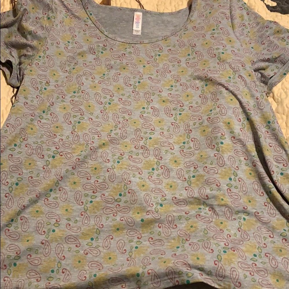 Lularoe classic t paisley